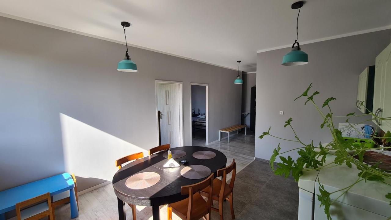 Urocze Apartamenty Na Wsi Goledzinow Exterior photo